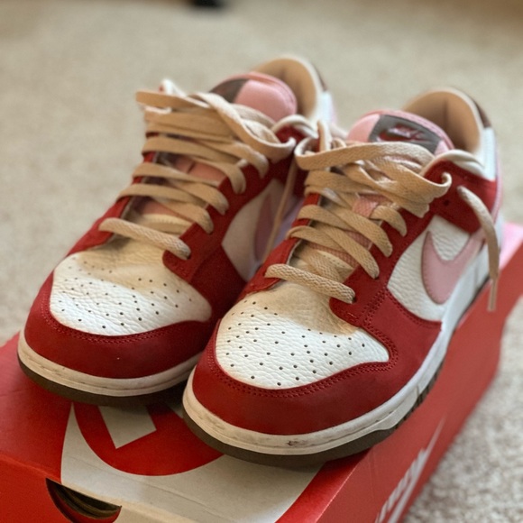 Nike Bacon Low Dunks - Picture 3 of 7